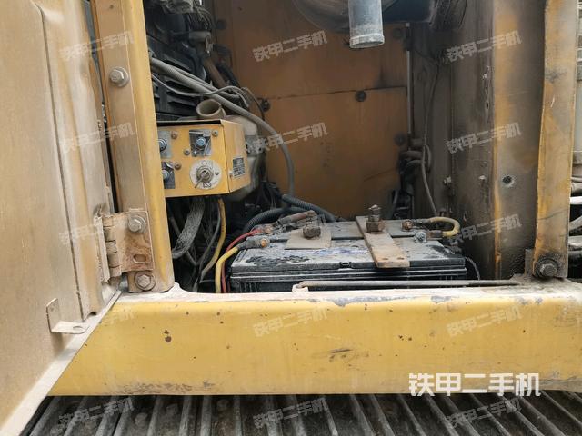 電瓶(大件艙室) 電瓶(大件艙室)