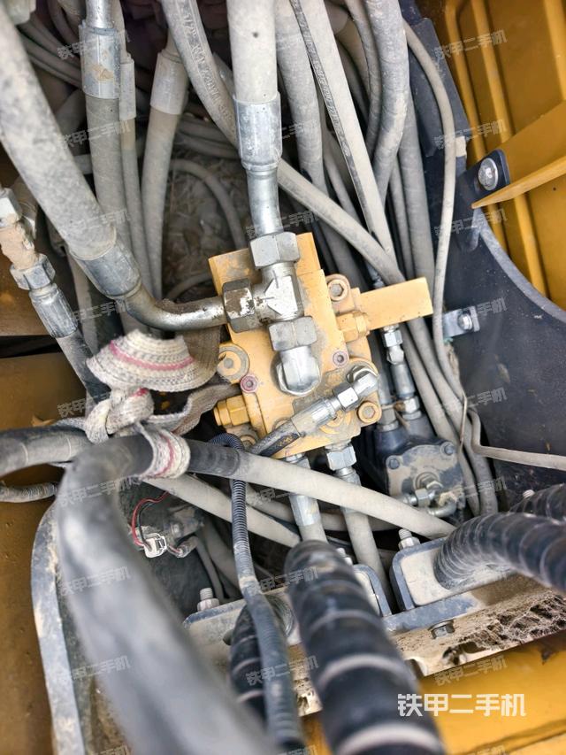 回转马达(上车部件) 回转马达(上车部件)