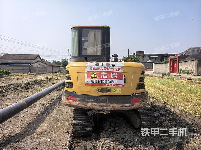 整機右后45°(整機外觀) 整機右后45°(整機外觀)