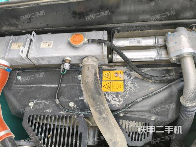 气门室盖螺丝特写(上车部件) 气门室盖螺丝特写(上车部件)