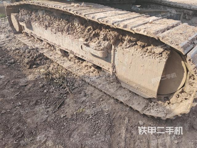 左侧履带整体 （行走机构）