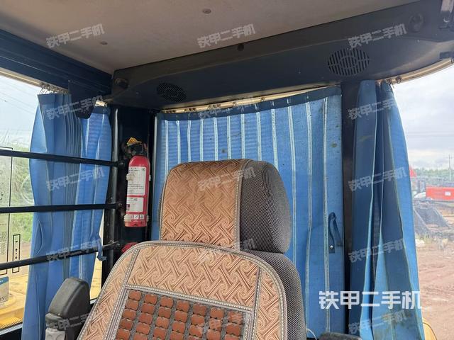 后窗玻璃角標(biāo)(駕駛室部分) 后窗玻璃角標(biāo)(駕駛室部分)
