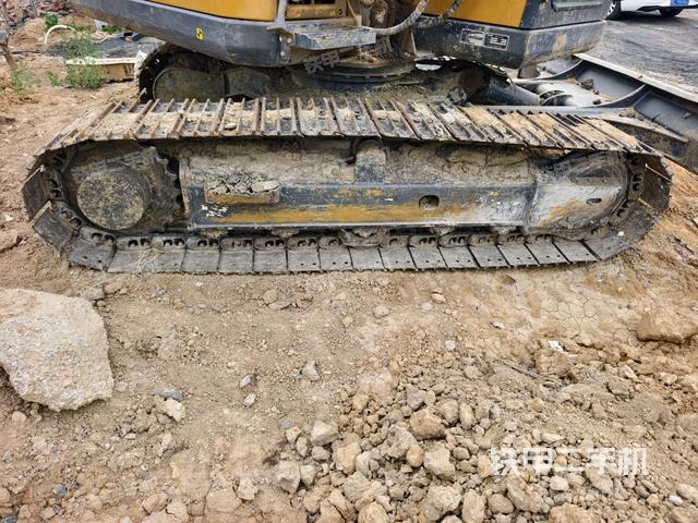 右侧履带整体 (行走机构) 右侧履带整体 (行走机构)