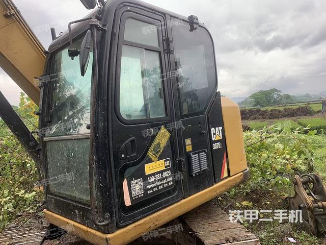卡特彼勒307E2小型液壓挖掘機(jī)