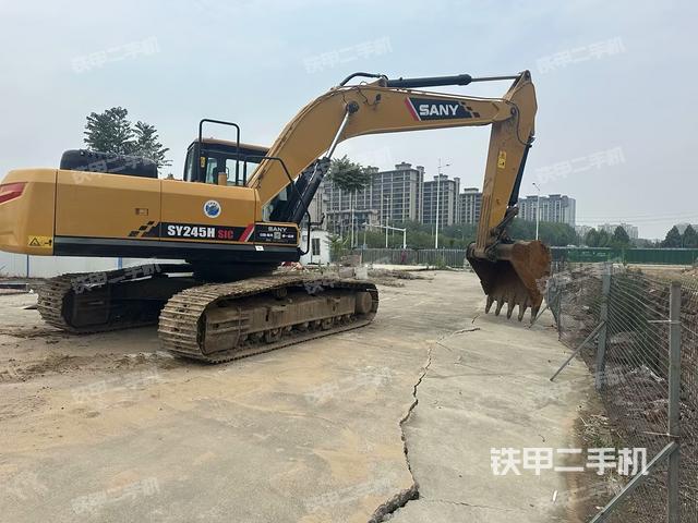 整機(jī)右后45°(整機(jī)外觀) 整機(jī)右后45°(整機(jī)外觀)