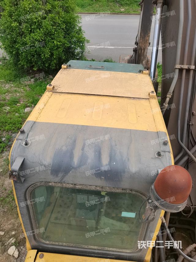 駕駛室頂部俯視(上車部件) 駕駛室頂部俯視(上車部件)