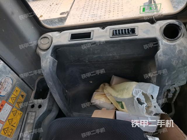 座椅后部(駕駛室部分) 座椅后部(駕駛室部分)