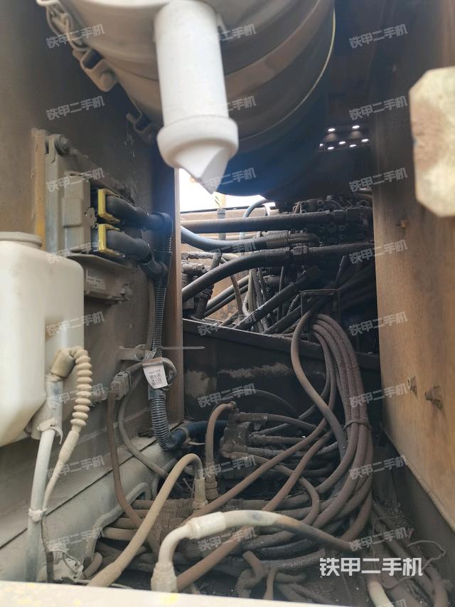 電瓶(大件艙室) 電瓶(大件艙室)
