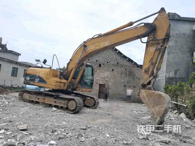 右前45(整機(jī)外觀) 右前45(整機(jī)外觀)