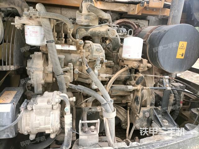 发动机整体俯视(整机外观) 发动机整体俯视(整机外观)