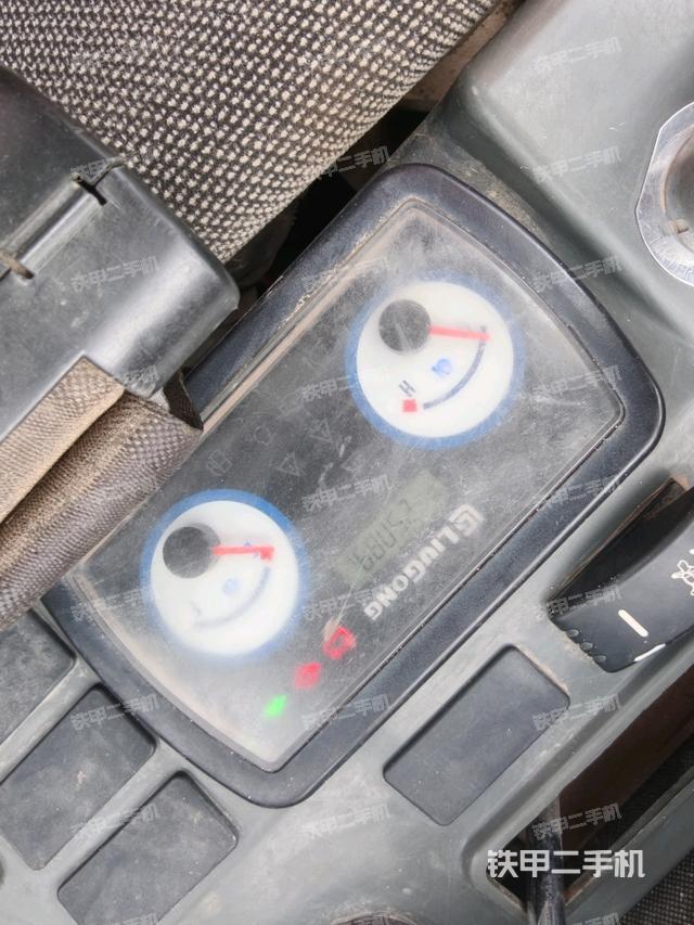 小时表(驾驶室部分) 小时表(驾驶室部分)