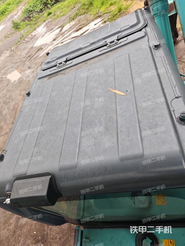 駕駛室頂部俯視（上車部件）