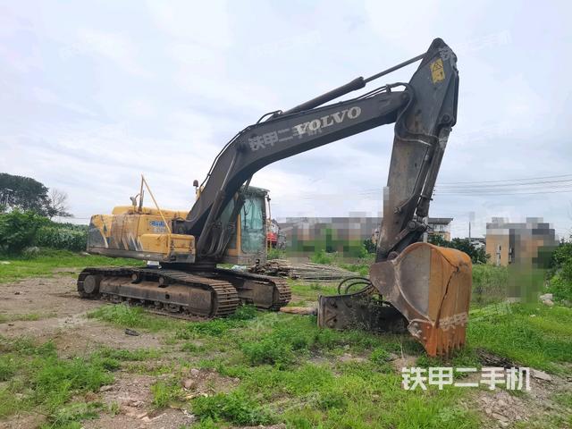 右前45(整機(jī)外觀) 右前45(整機(jī)外觀)