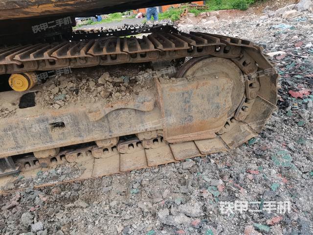 左驅(qū)動(dòng)輪(行走機(jī)構(gòu)) 左驅(qū)動(dòng)輪(行走機(jī)構(gòu))