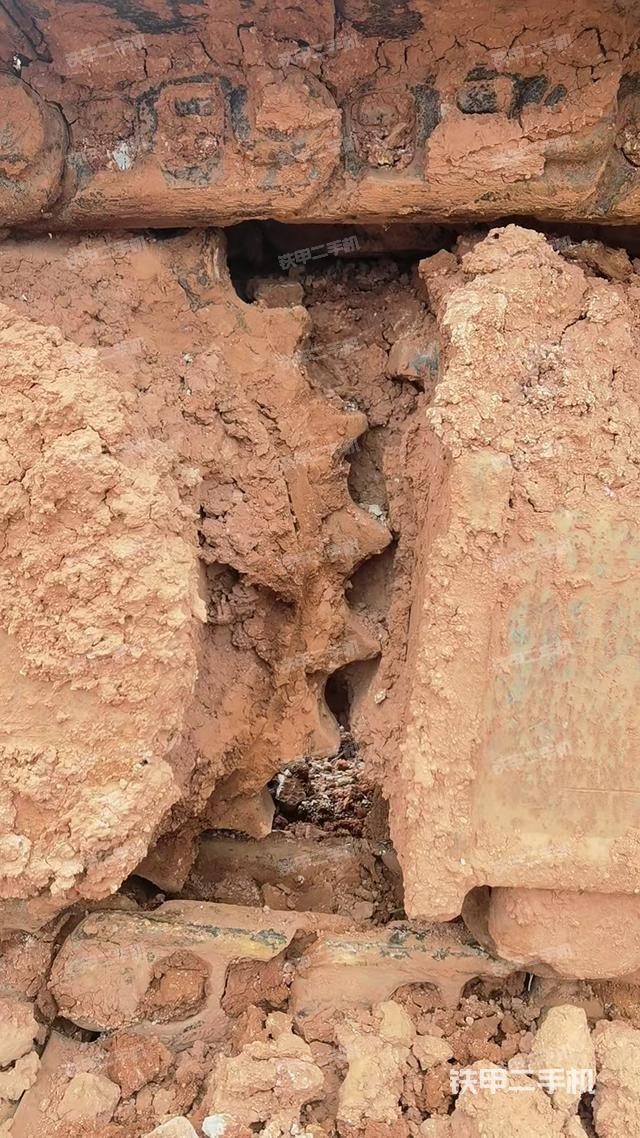 单侧履带整体（整机外观）