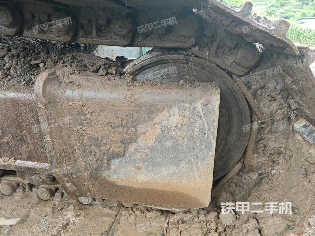 左導(dǎo)向輪（行走機(jī)構(gòu)）