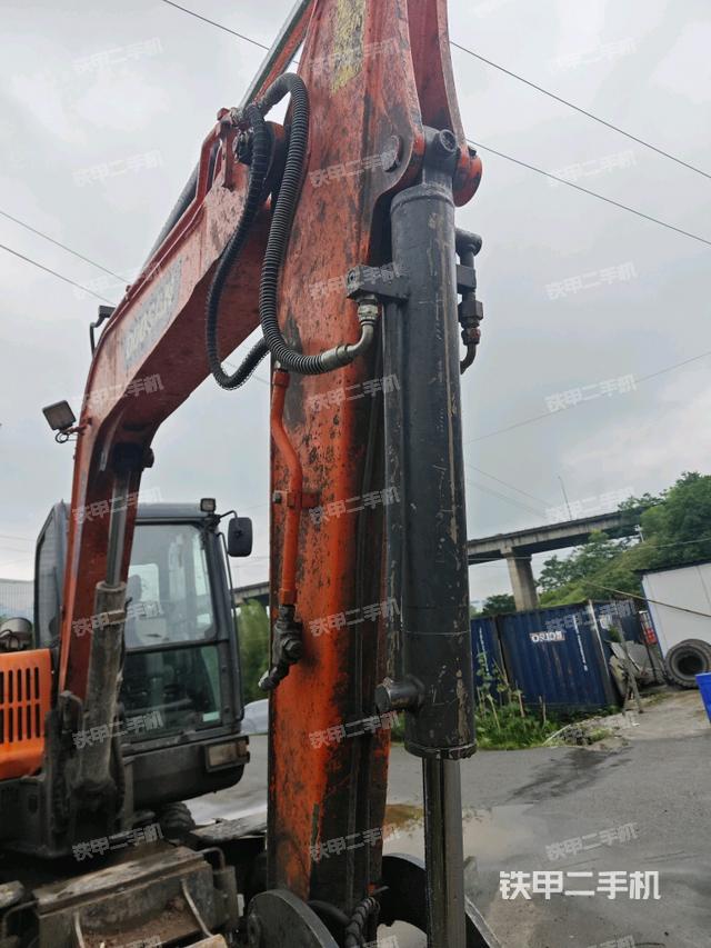 小臂整體右前（工作和回轉裝置）