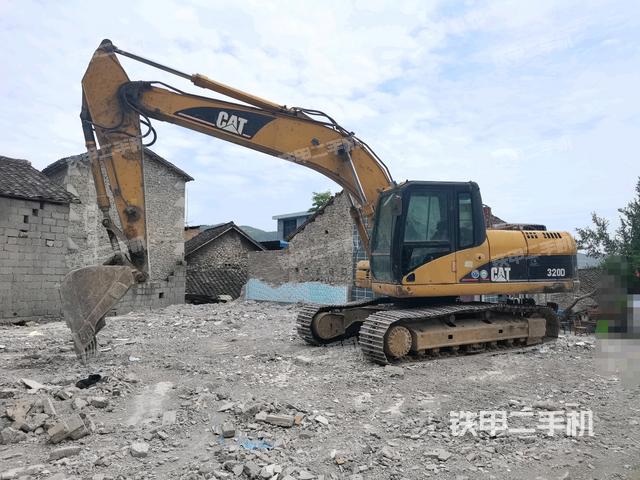 卡特彼勒320D進(jìn)口挖掘機(jī)