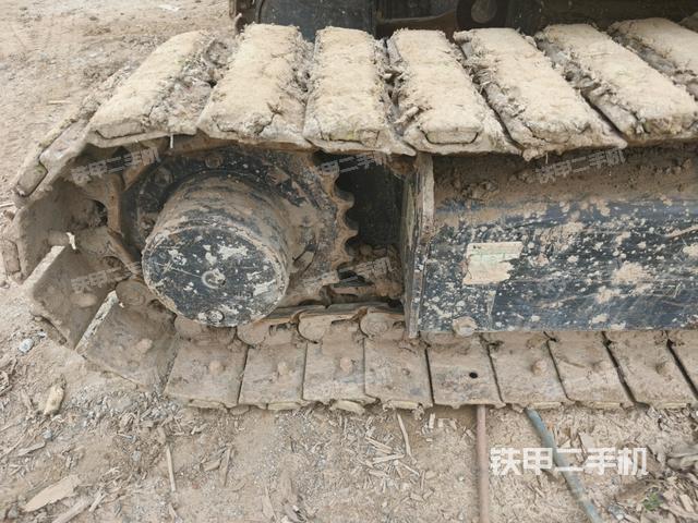 左驱动轮(行走机构) 左驱动轮(行走机构)