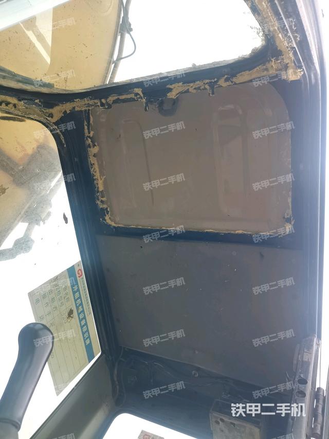 頂棚整體(駕駛室部分) 頂棚整體(駕駛室部分)