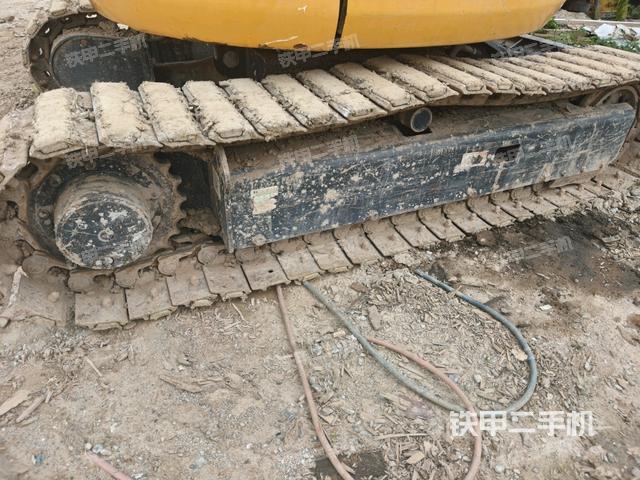 左侧履带整体 (行走机构) 左侧履带整体 (行走机构)