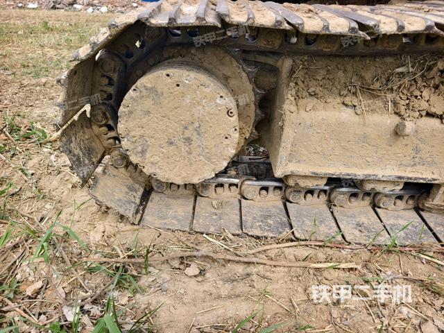 左側行走馬達蓋板(行走機構) 左側行走馬達蓋板(行走機構)