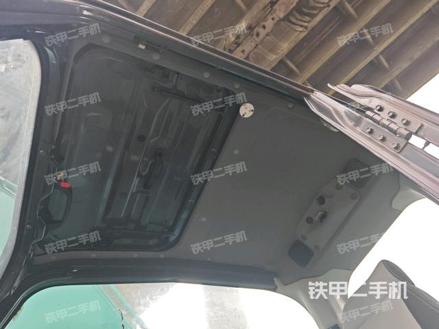 頂棚整體（駕駛室部分）