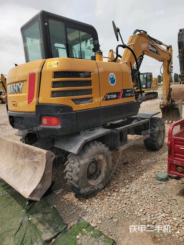 整机右后45°(整机外观) 整机右后45°(整机外观)