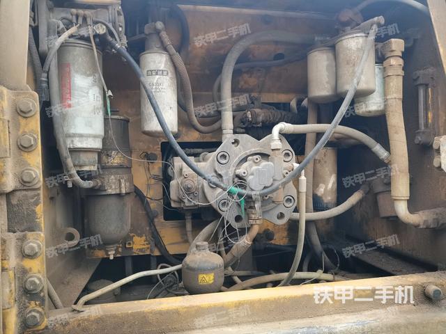 液壓泵斜45?左(大件艙室) 液壓泵斜45?左(大件艙室)