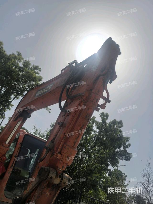 小臂整體右前(工作和回轉(zhuǎn)裝置) 小臂整體右前(工作和回轉(zhuǎn)裝置)