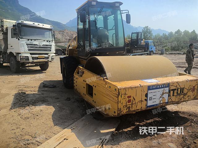 整机右侧（设备外观及核心部件）