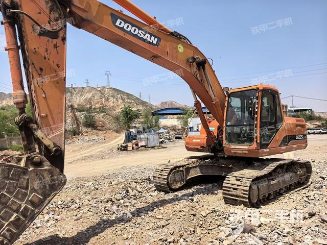 斗山DH220LC-9E挖掘機