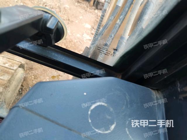 座椅后部（驾驶室部分）