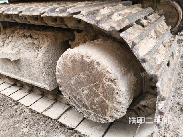 左驱动轮(行走机构) 左驱动轮(行走机构)