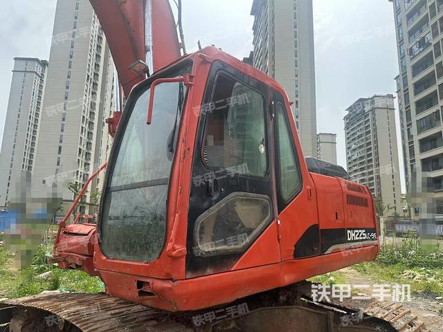 斗山DH215-9挖掘機(jī)