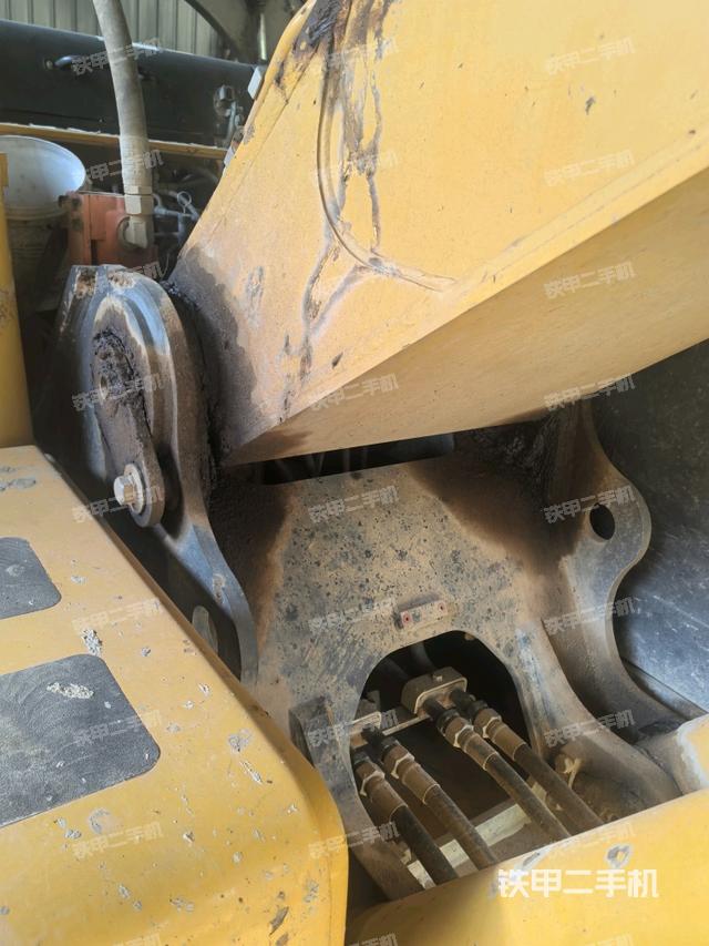 大臂根部 斜视（工作和回转装置）