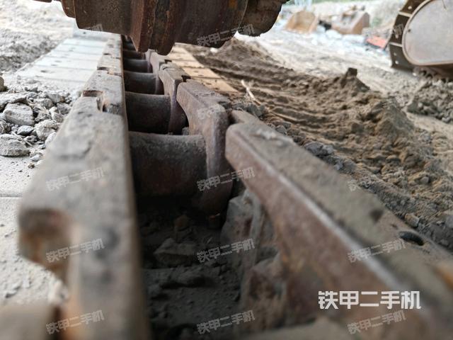 右側(cè)行走馬達(dá)蓋板(行走機(jī)構(gòu)) 右側(cè)行走馬達(dá)蓋板(行走機(jī)構(gòu))