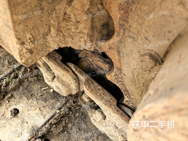 右驱动轮(行走机构) 右驱动轮(行走机构)