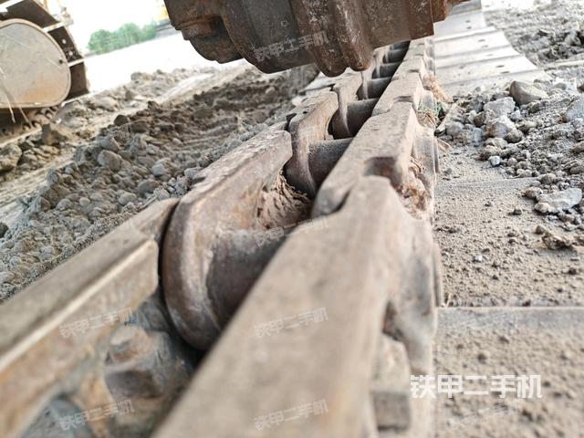右驅(qū)動(dòng)輪(行走機(jī)構(gòu)) 右驅(qū)動(dòng)輪(行走機(jī)構(gòu))