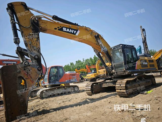 三一重工SY550H挖掘機(jī)