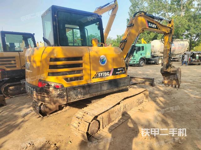 整机右后45°(整机外观) 整机右后45°(整机外观)