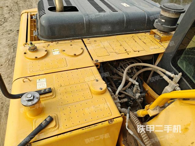 大臂根部?斜視(工作和回轉裝置) 大臂根部?斜視(工作和回轉裝置)