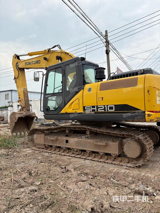 右侧履带整体(行走机构) 右侧履带整体(行走机构)