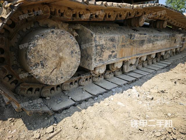 单侧履带整体（整机外观）