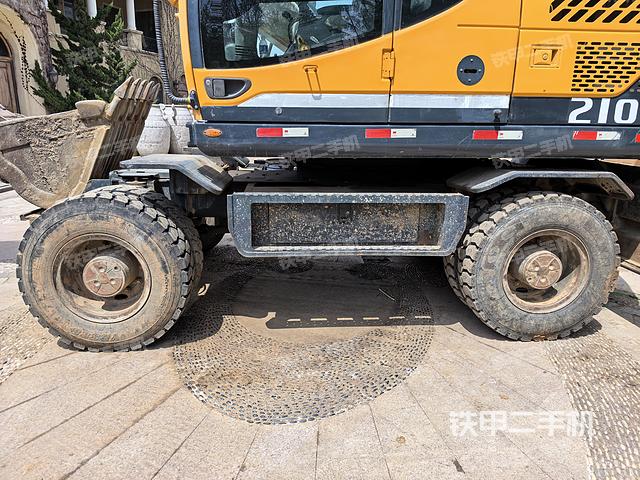 单侧履带整体（整机外观）