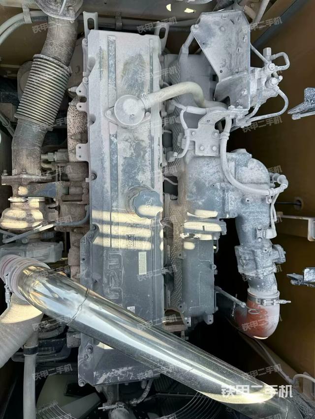发动机整体俯视(整机外观) 发动机整体俯视(整机外观)