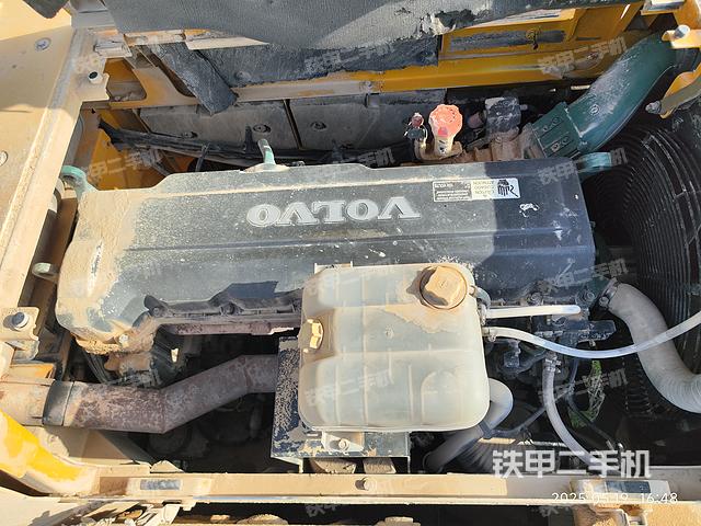 发动机整体俯视（整机外观）