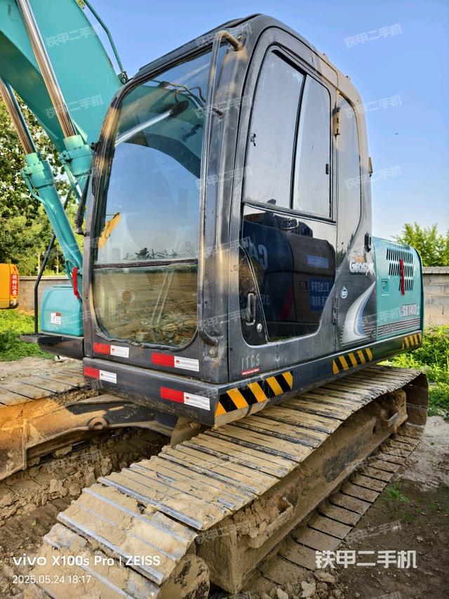 驾驶室整体(整机外观) 驾驶室整体(整机外观)