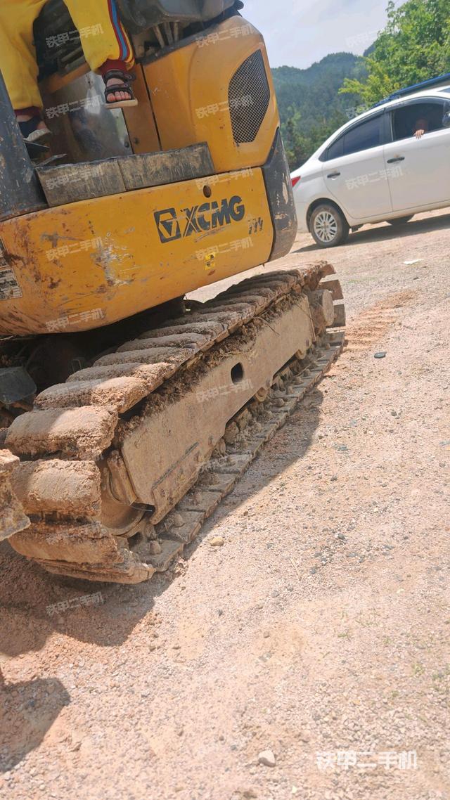 单侧履带整体（整机外观）