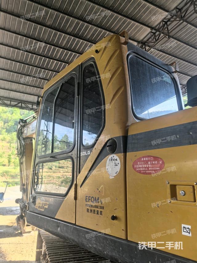 驾驶室左后45度（驾驶室部分）